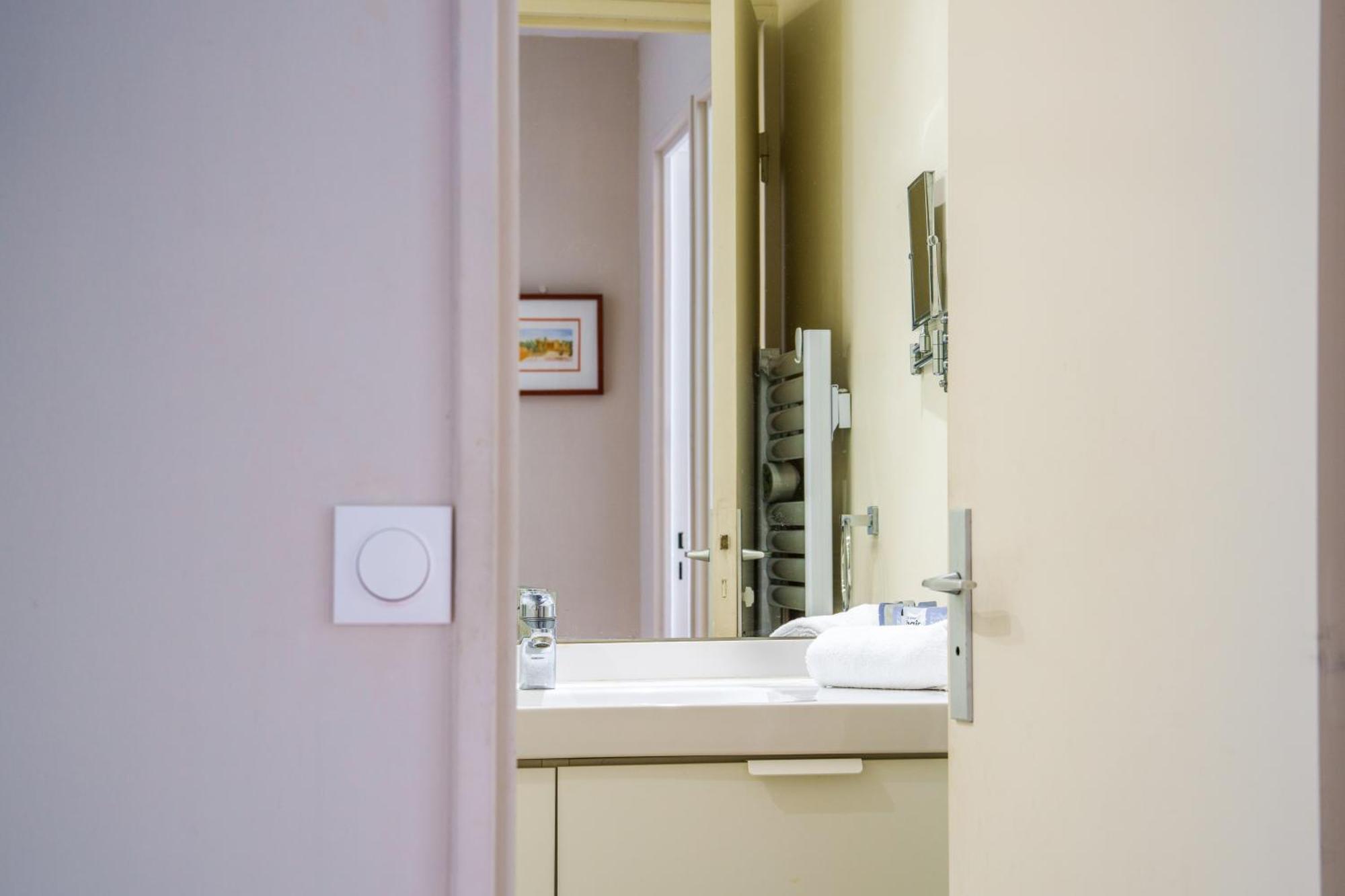 Appartement Tours Centre Avec Parking 4 P Exterior photo